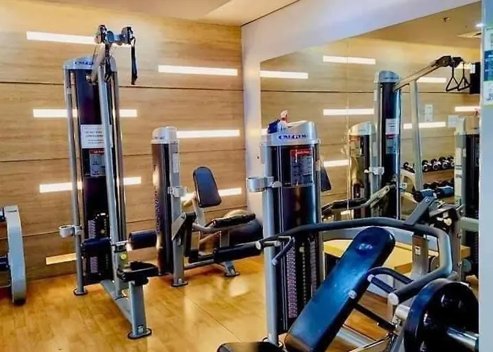 Apartment Kyendenz Condotel-across Naia T3 Pool View With Wifi