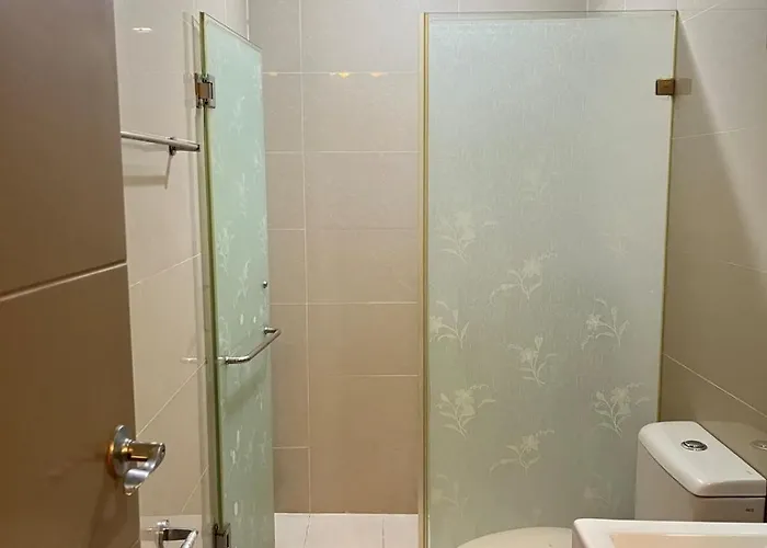 Kyendenz Condotel-across Naia T3 Pool View With Wifi *